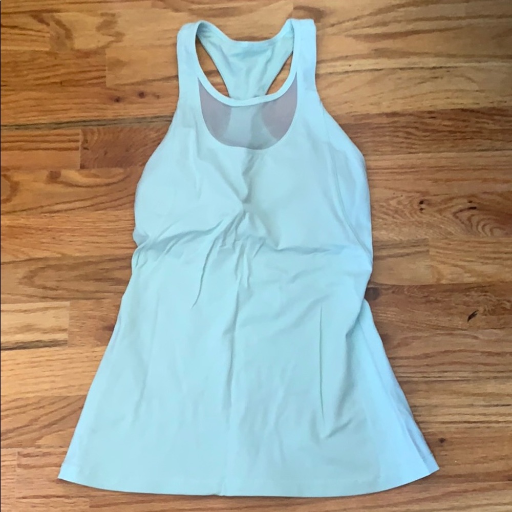 Lululemon 4 top